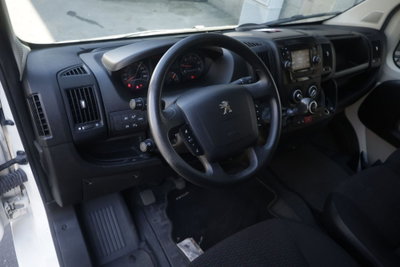 Peugeot Boxer Furgone 333 2.0 BlueHDi/130CV FAP PM-TM Combi Premium (10)