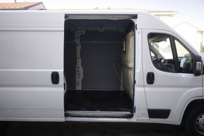 Peugeot Boxer Furgone 333 2.0 BlueHDi/130CV FAP PM-TM Combi Premium (17)