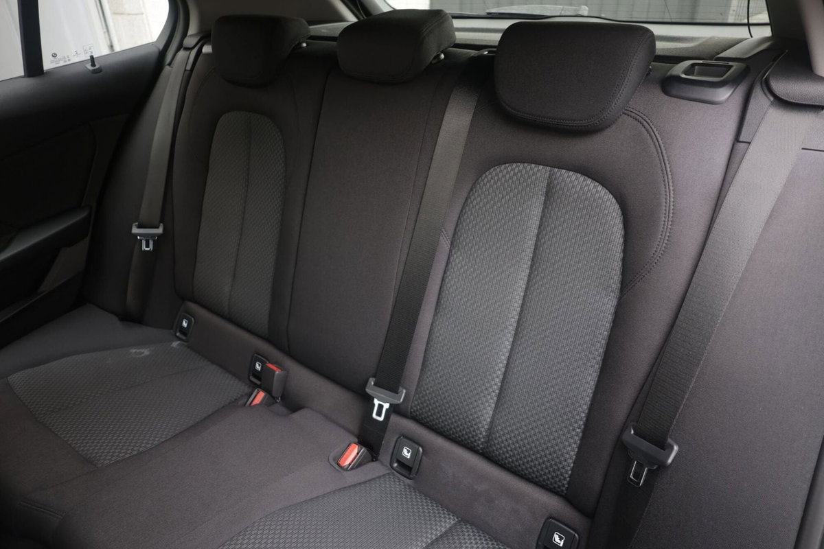 BMW Serie 1 118d Business Advantage (3)