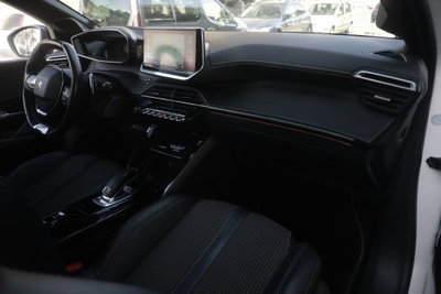 Peugeot 208 PureTech 100 Stop&Start EAT8 5 porte GT Line (11)