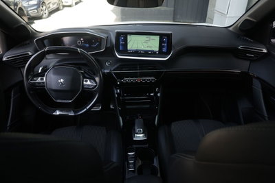 Peugeot 208 PureTech 100 Stop&Start EAT8 5 porte GT Line (2)