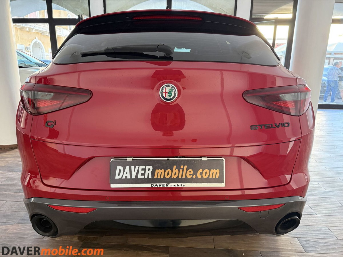 Alfa Romeo Stelvio Stelvio 2.2 Turbodiesel 210 CV AT8 Q4 Veloce Tì (4)