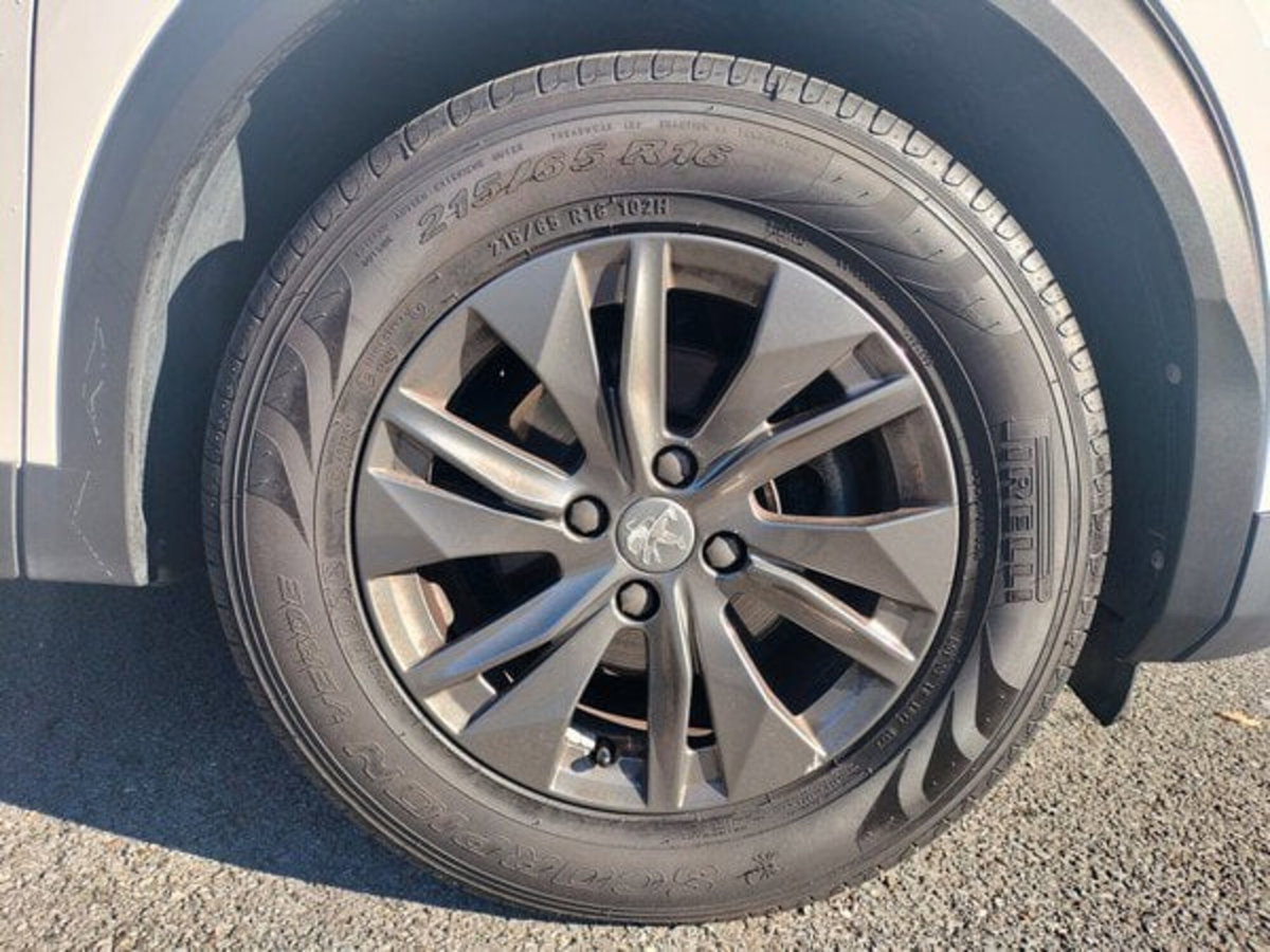 Peugeot 2008 BlueHDi 110 S&S Active Pack (9)