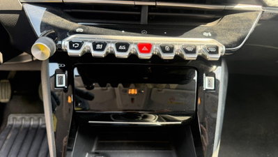 Peugeot 208 PureTech 100 Stop&Start 5 porte Allure (13)