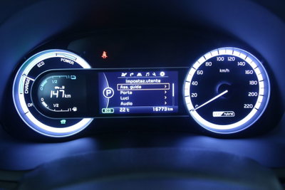 Kia Niro 1.6 GDi DCT HEV (11)