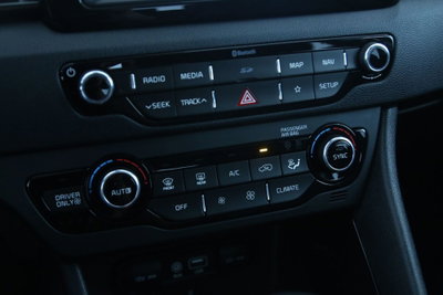 Kia Niro 1.6 GDi DCT HEV (14)