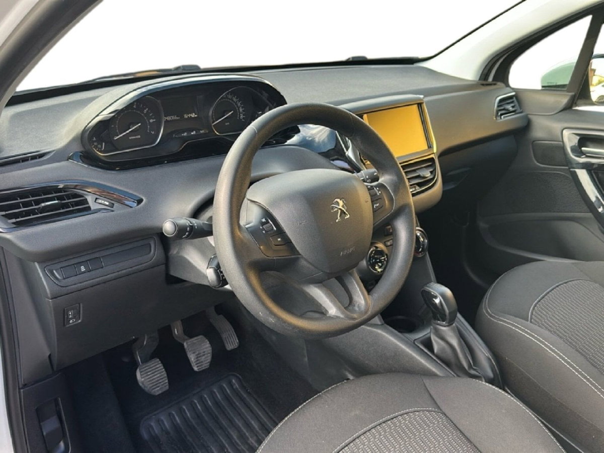 Peugeot 208 68 5 porte Access (11)