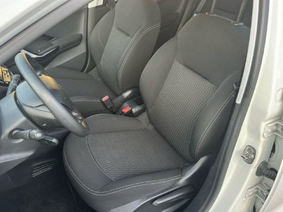Peugeot 208 68 5 porte Access (13)