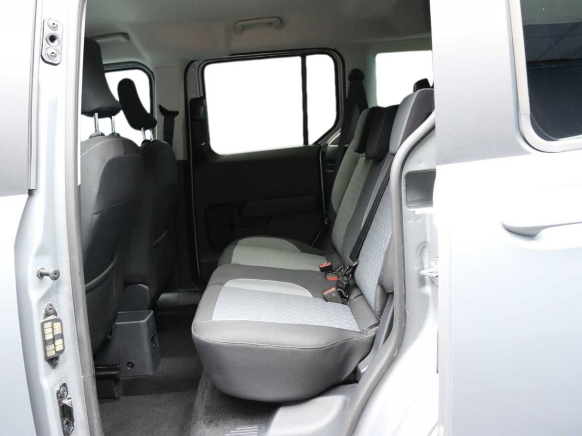 Ford Tourneo Courier 1.0 ecoboost 125cv Titanium powershift (18)