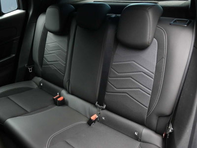 Jeep Avenger 1.2 turbo Altitude fwd 100cv (15)