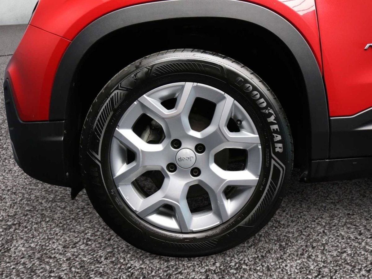 Jeep Avenger 1.2 turbo Altitude fwd 100cv (6)