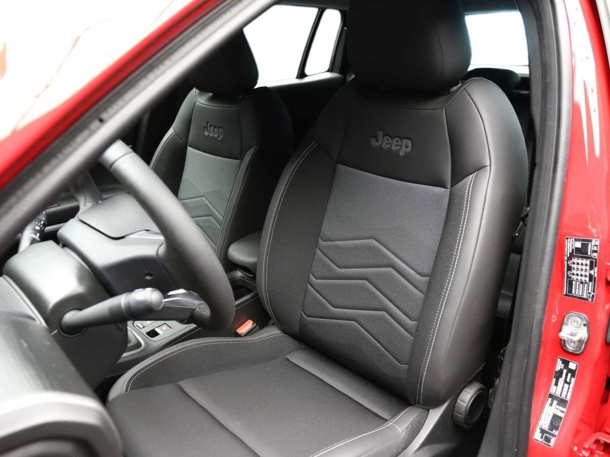 Jeep Avenger 1.2 turbo Altitude fwd 100cv (8)