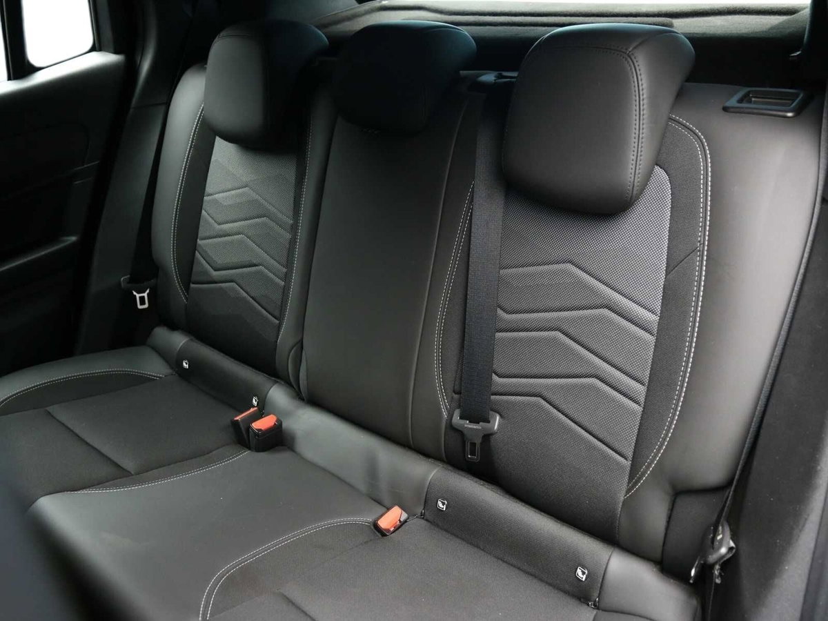 Jeep Avenger 1.2 turbo Altitude fwd 100cv (12)