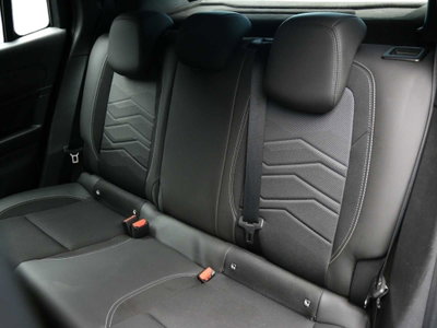 Jeep Avenger 1.2 turbo Altitude fwd 100cv (12)