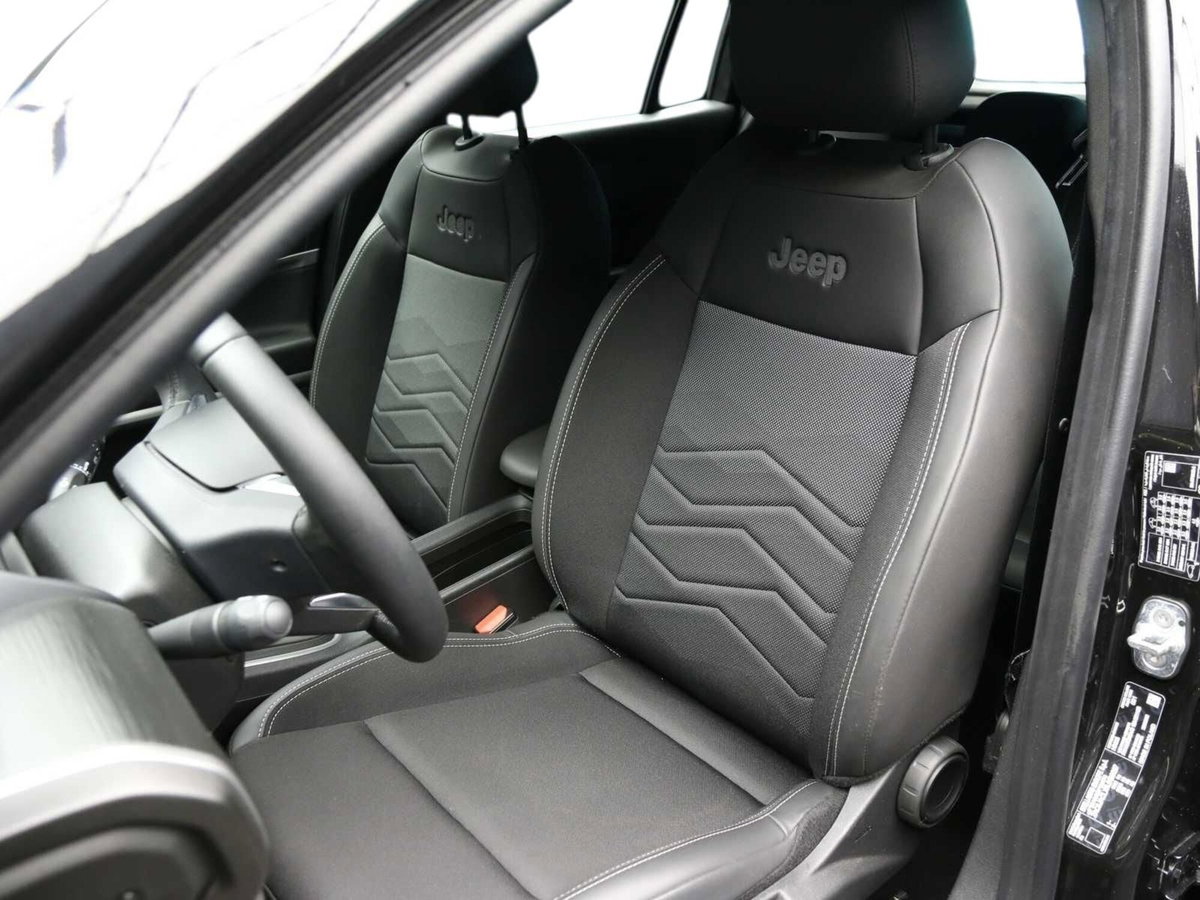 Jeep Avenger 1.2 turbo Altitude fwd 100cv (13)
