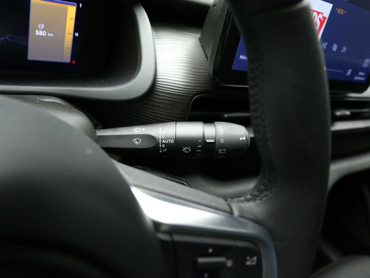 Jeep Avenger 1.2 turbo Altitude fwd 100cv (16)
