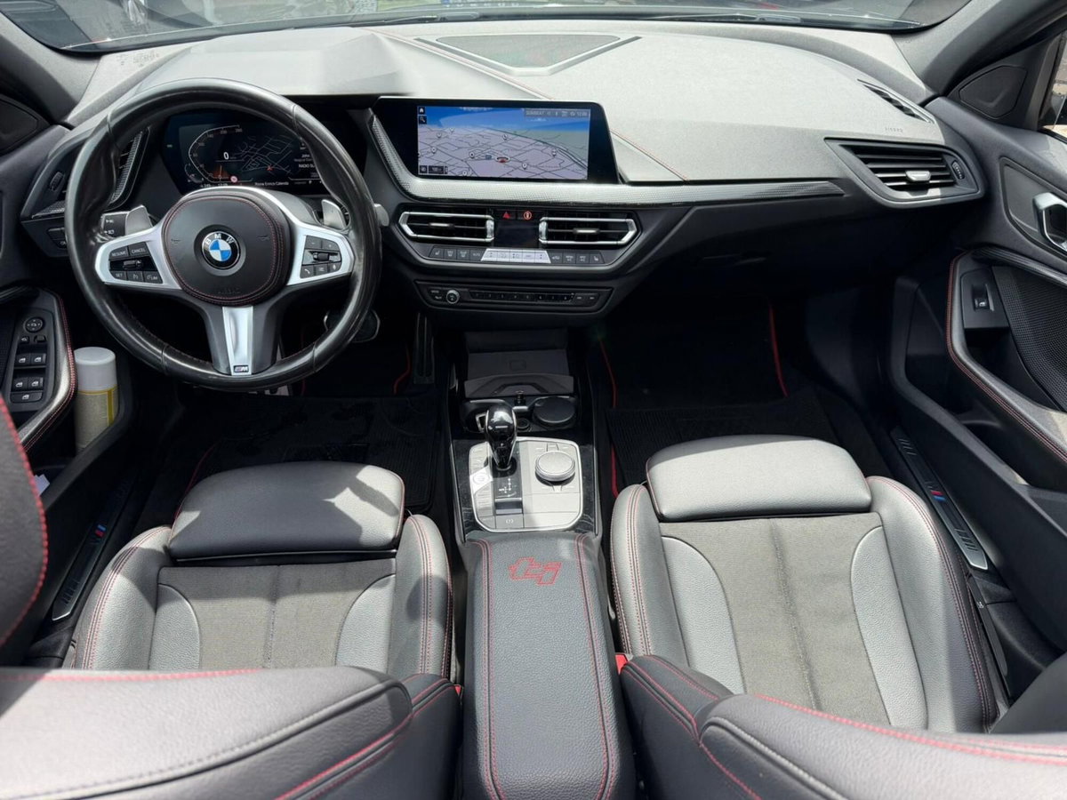 BMW Serie 1 130i cat 5 porte Msport (9)