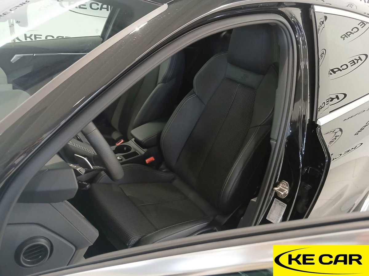 Audi A3 Sportback 35 TFSI S tronic Business (11)