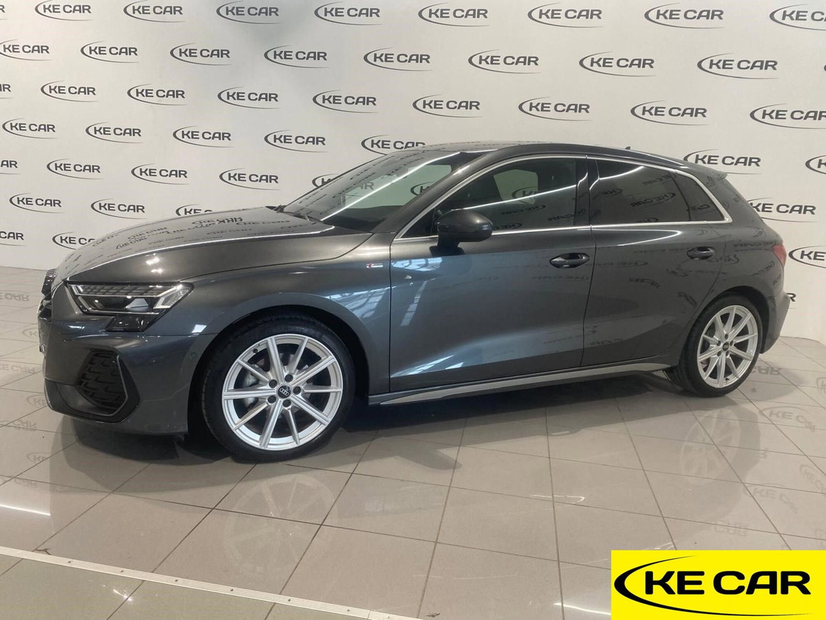 Audi A3 Sportback 35 TFSI S tronic Business (4)