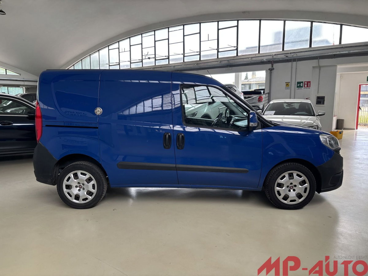 Fiat Doblò Furgone cargo 1.3 mjt 95cv CH1 15q Easy S&S (4)