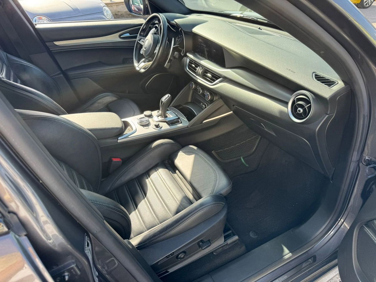 Alfa Romeo Stelvio Stelvio 2.2 Turbodiesel 210 CV AT8 Q4 Veloce (10)