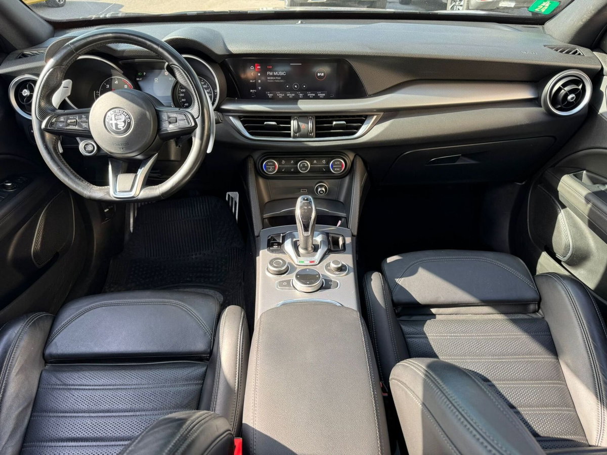 Alfa Romeo Stelvio Stelvio 2.2 Turbodiesel 210 CV AT8 Q4 Veloce (13)