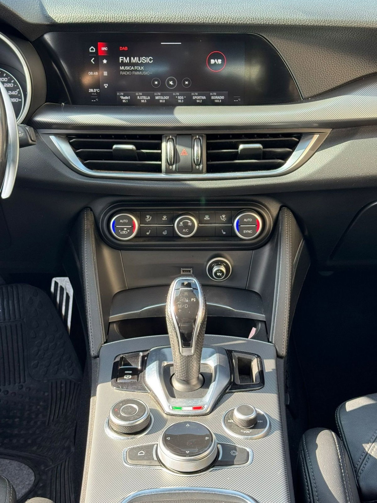 Alfa Romeo Stelvio Stelvio 2.2 Turbodiesel 210 CV AT8 Q4 Veloce (14)