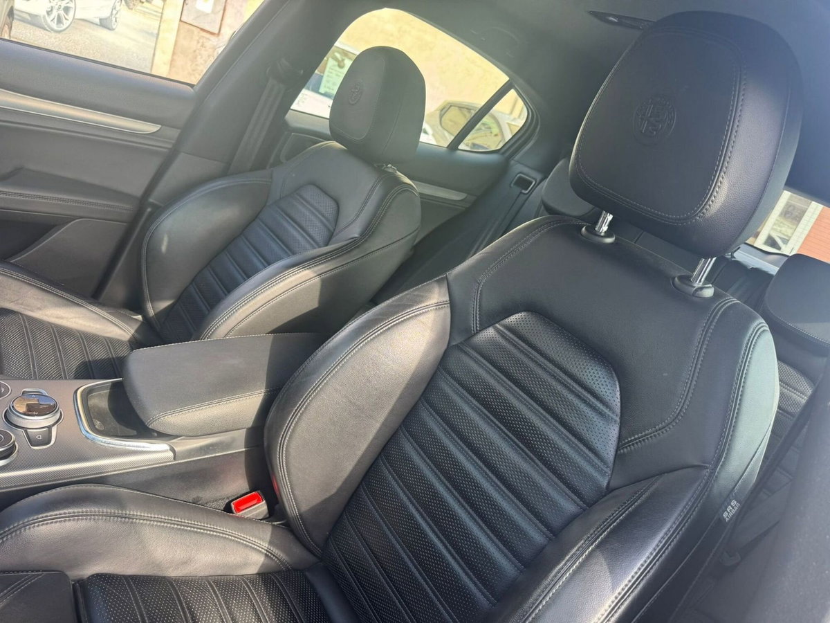 Alfa Romeo Stelvio Stelvio 2.2 Turbodiesel 210 CV AT8 Q4 Veloce (7)