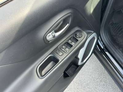 Jeep Renegade 1.6 Mjt 120 CV Limited (4)