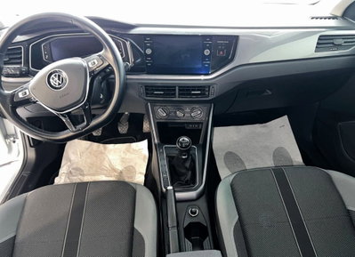 Volkswagen Polo 1.0 TSI 110 CV DSG 5p. Highline BlueMotion Technology (18)