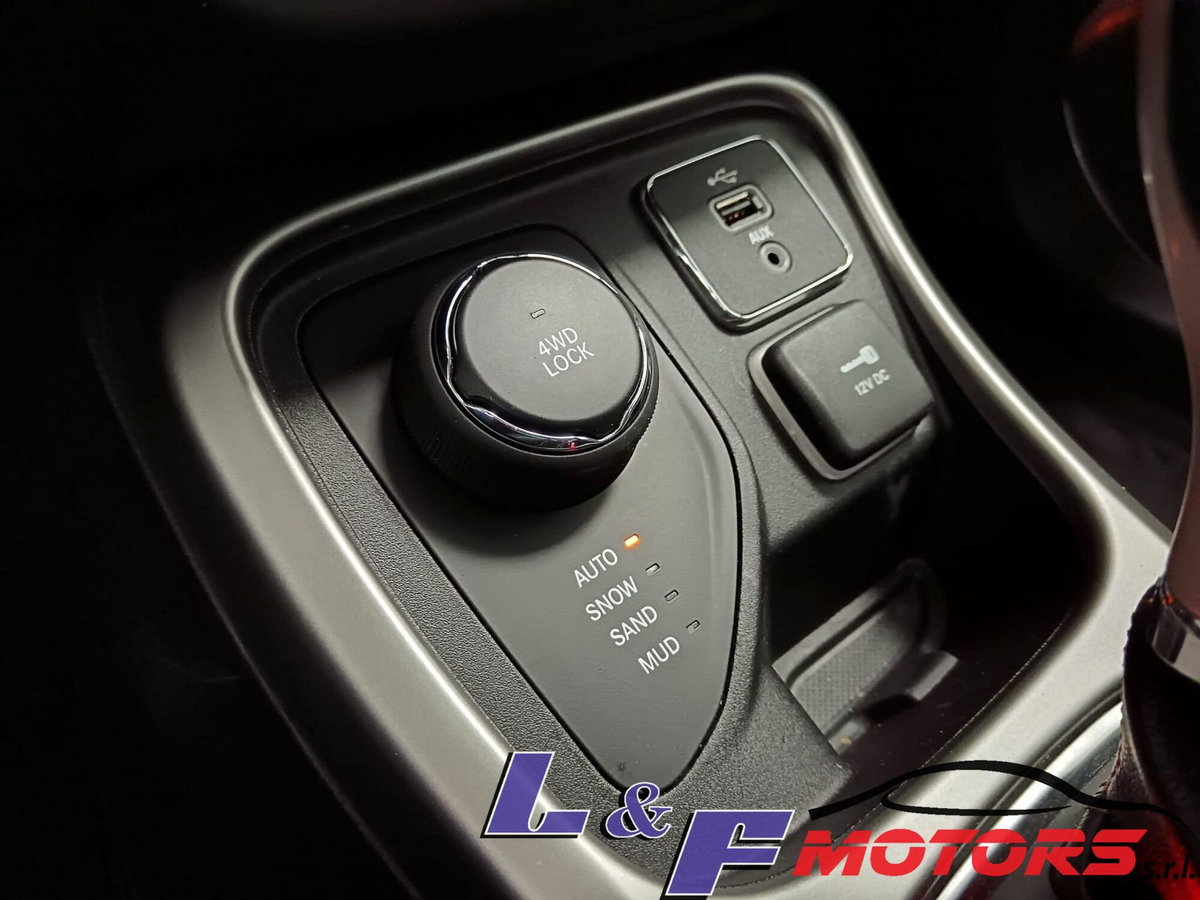 Jeep Compass 2.0 Multijet II 4WD Longitude (11)