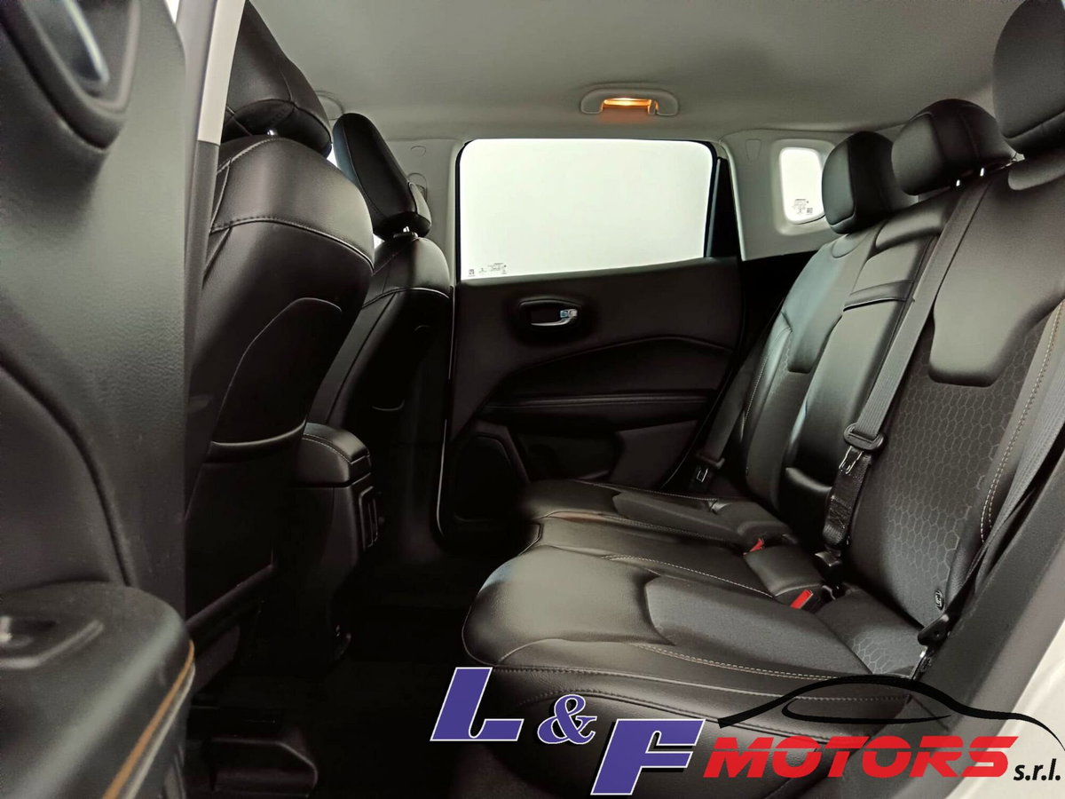 Jeep Compass 2.0 Multijet II 4WD Longitude (19)