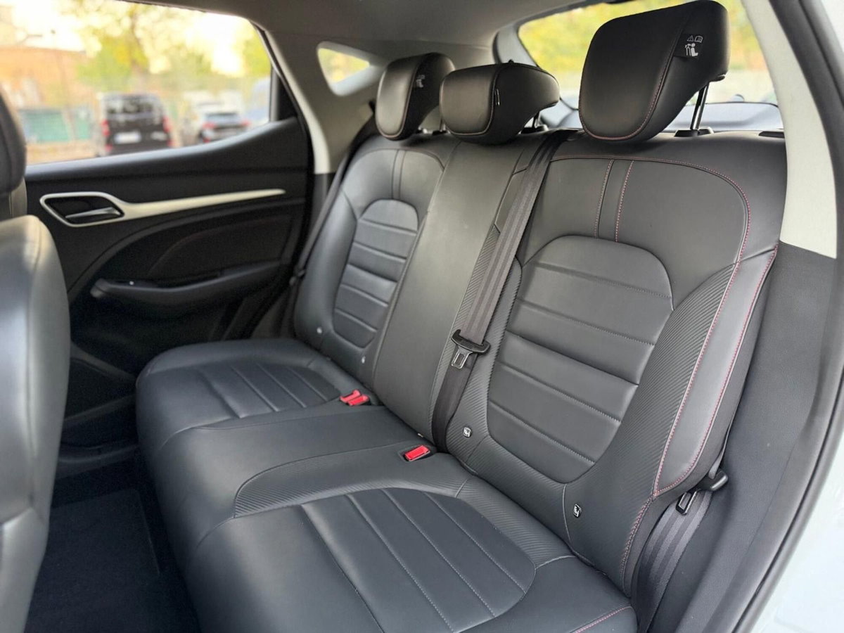 Mg ZS 1.5 Classic Luxury (20)