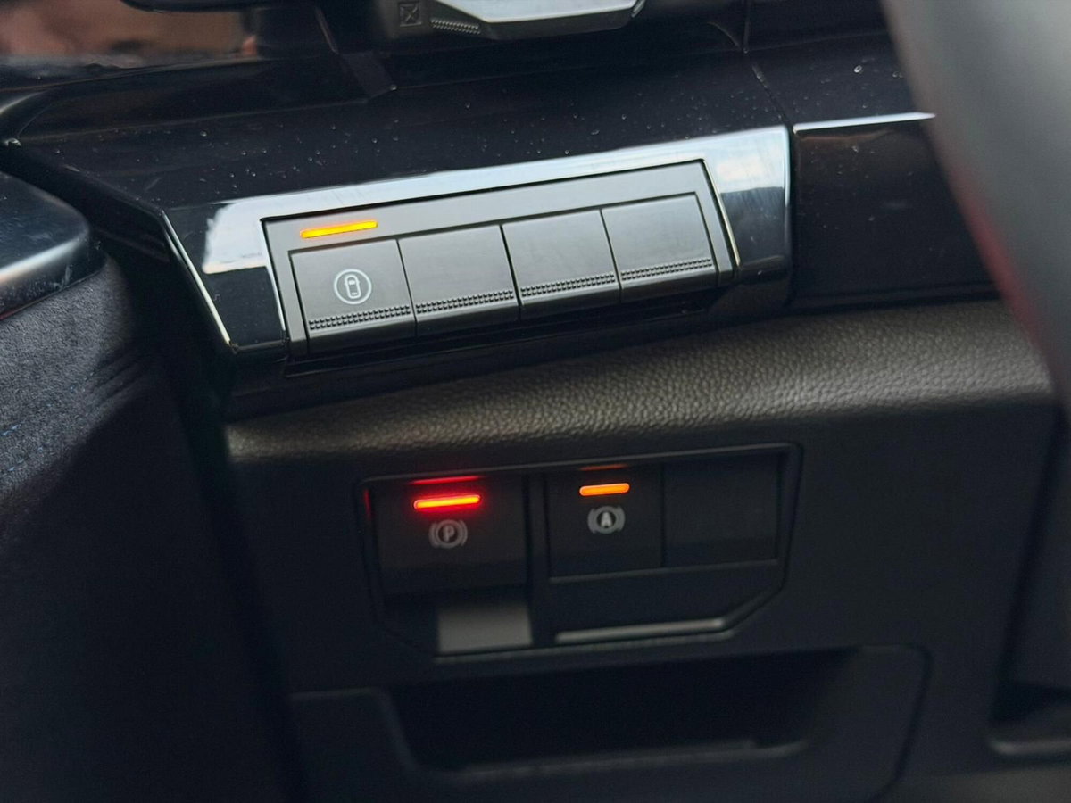 Renault Austral 1.2 full hybrid Iconic Esprit Alpine 200cv auto (19)