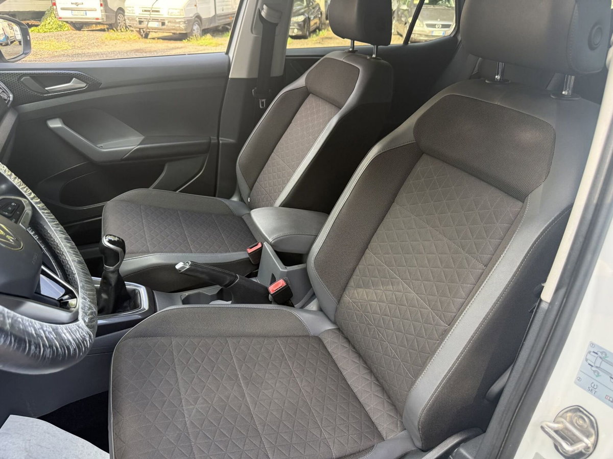 Volkswagen T-Cross 1.0 TSI 110 CV DSG Advanced (9)