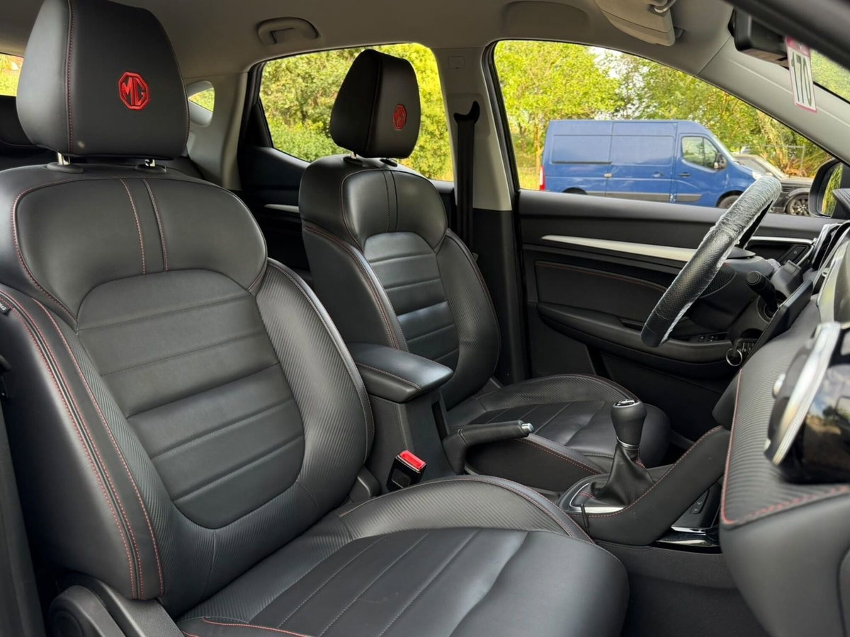Mg ZS 1.5 Classic Luxury (8)