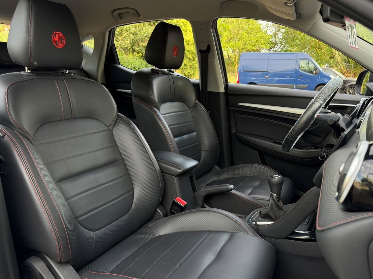 Mg ZS 1.5 Classic Luxury (8)