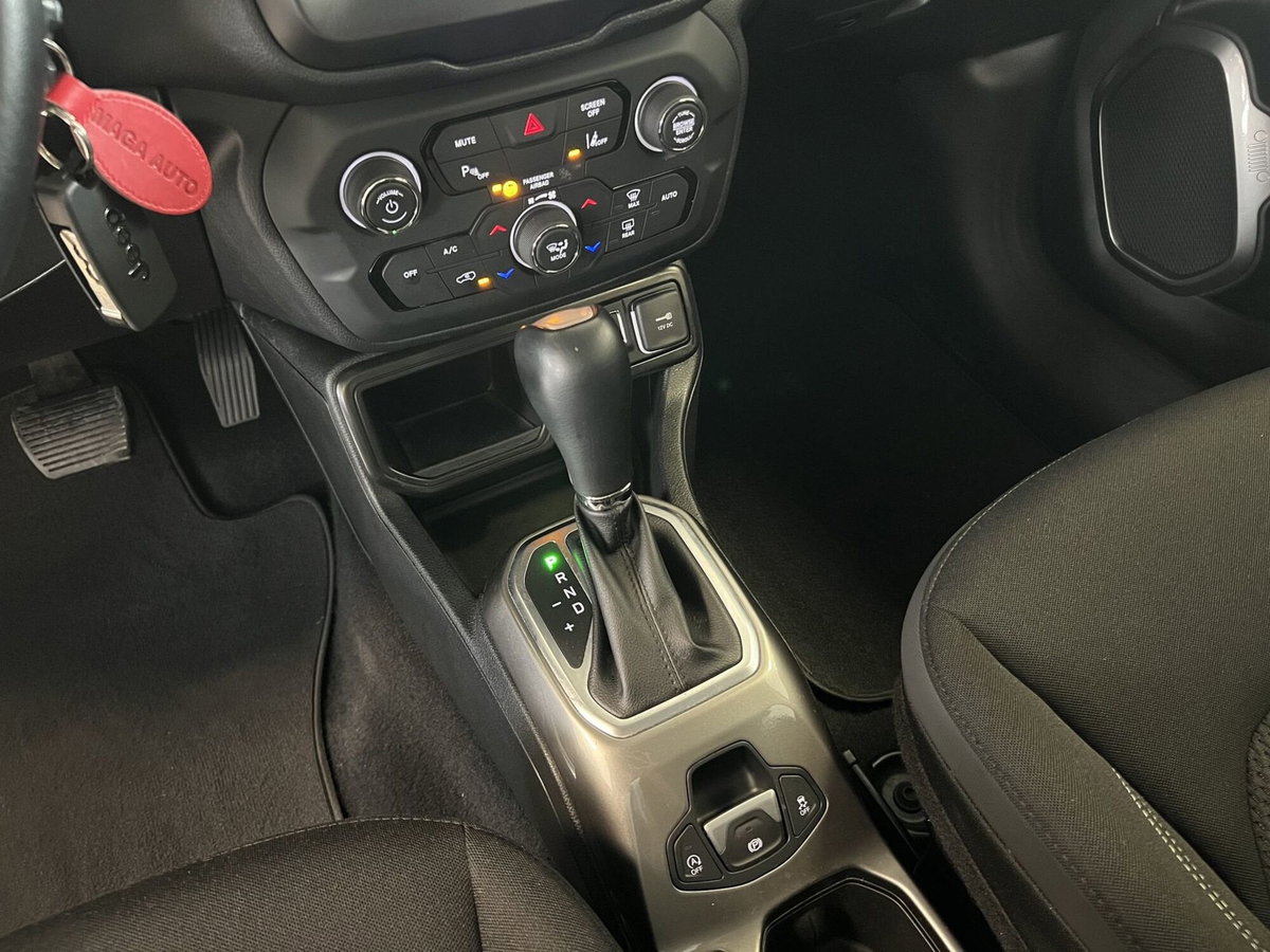 Jeep Renegade 1.6 Mjt DDCT 120 CV Limited (8)