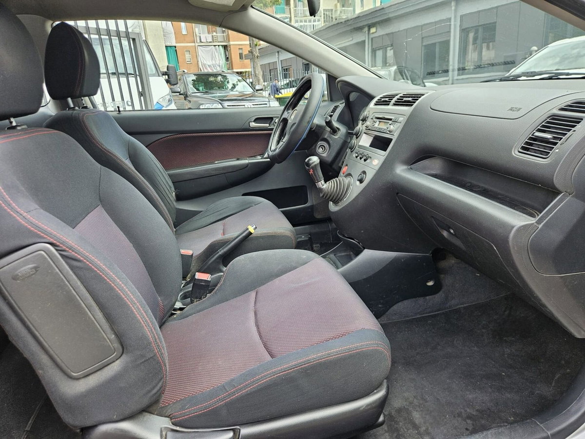 Honda Civic 1.7 16V CTDi cat 3 porte S (9)