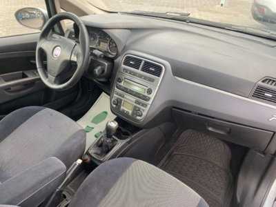 Fiat Grande Punto 1.3 MJT 90 CV 5 porte Dynamic (10)