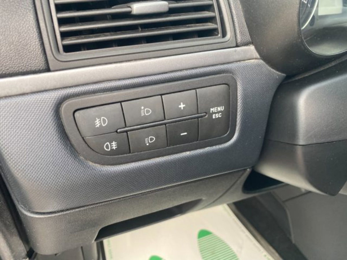 Fiat Grande Punto 1.3 MJT 90 CV 5 porte Dynamic (11)