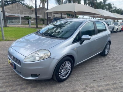 Fiat Grande Punto 1.3 MJT 90 CV 5 porte Dynamic (18)