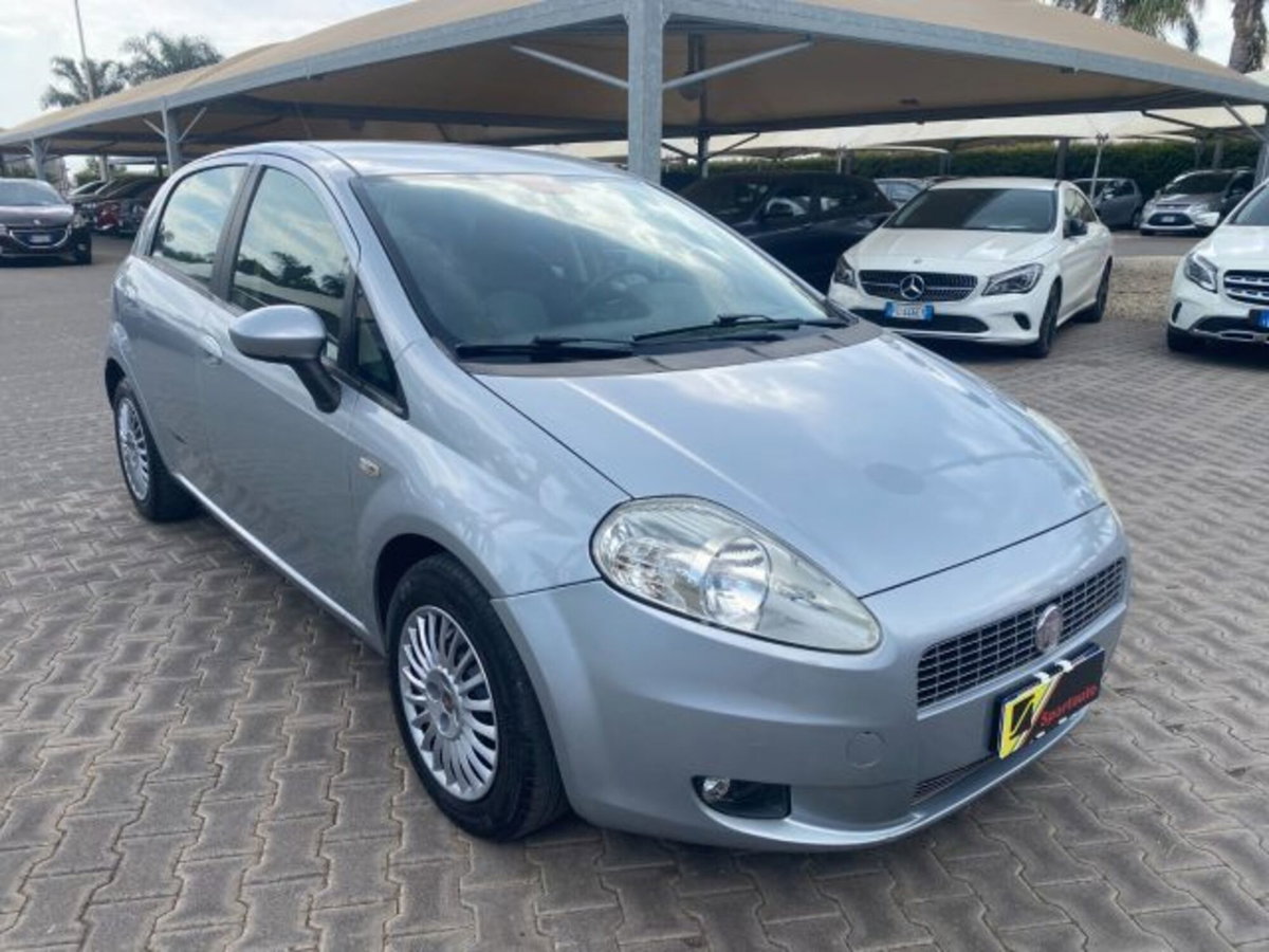 Fiat Grande Punto 1.3 MJT 90 CV 5 porte Dynamic (2)