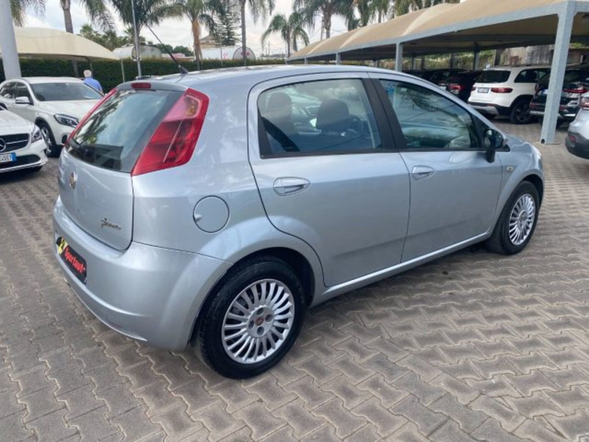 Fiat Grande Punto 1.3 MJT 90 CV 5 porte Dynamic (3)