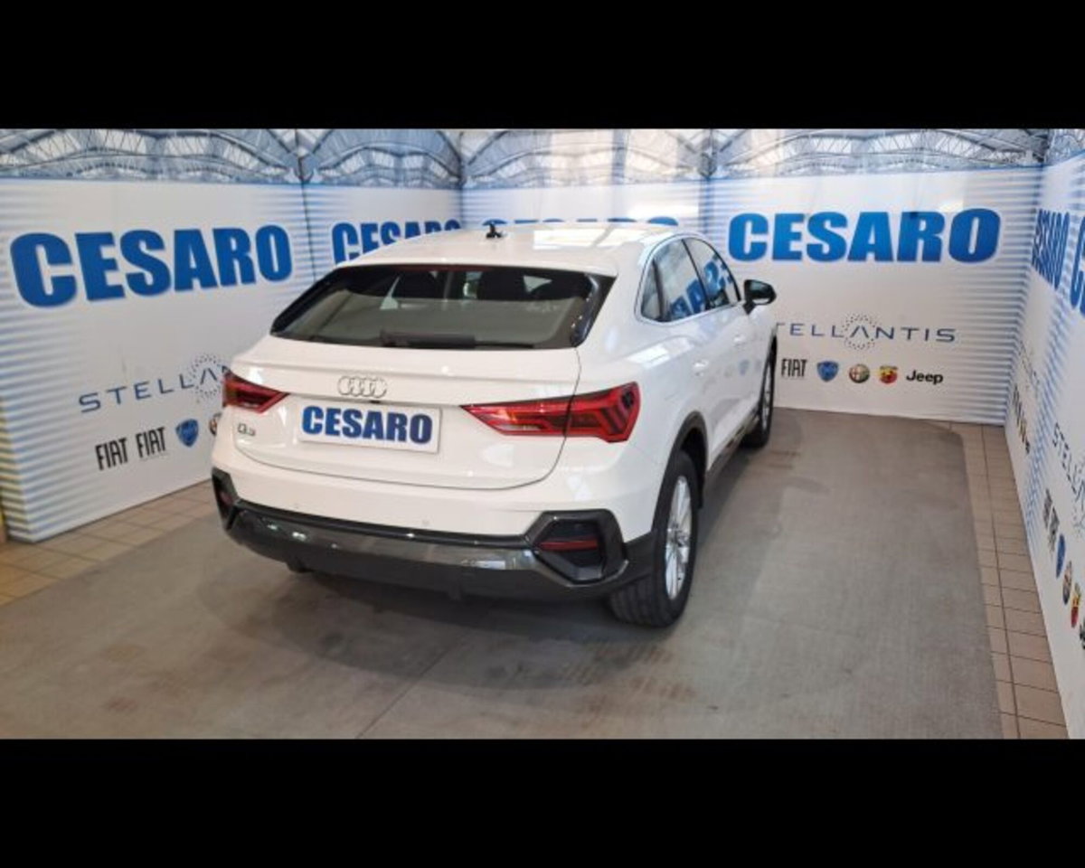 Audi Q3 Sportback 2.0 tdi Business 150cv s-tronic (3)