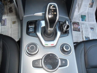 Alfa Romeo Stelvio Stelvio 2.2 Turbodiesel 190 CV AT8 RWD Business (13)