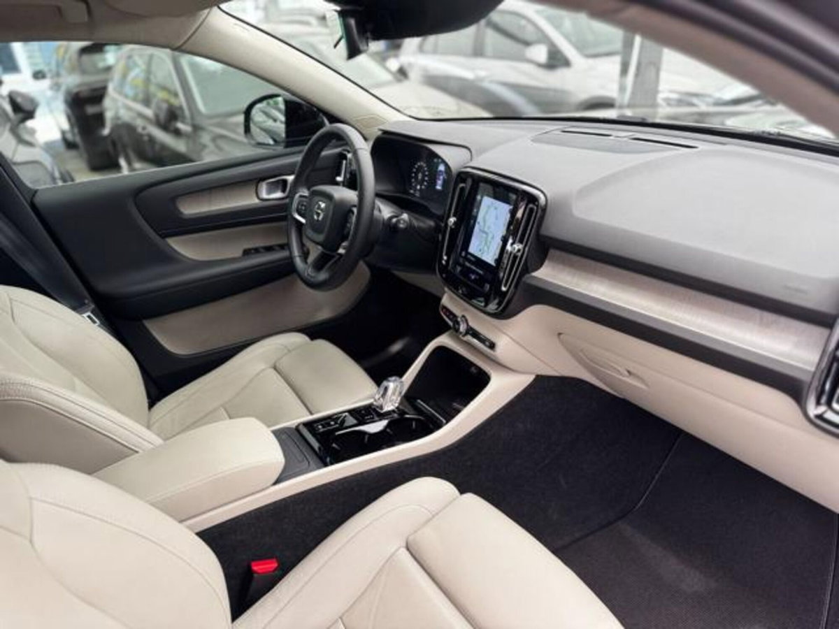 Volvo XC40 D3 Geartronic Inscription (11)