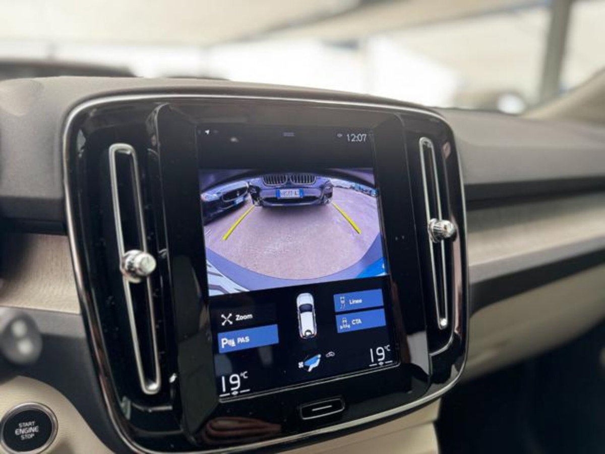Volvo XC40 D3 Geartronic Inscription (9)