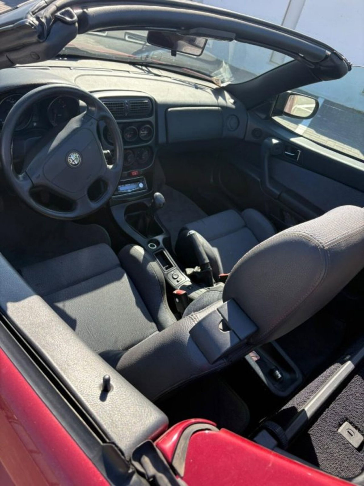 Alfa Romeo Spider 2.0i 16V Twin Spark cat (2)