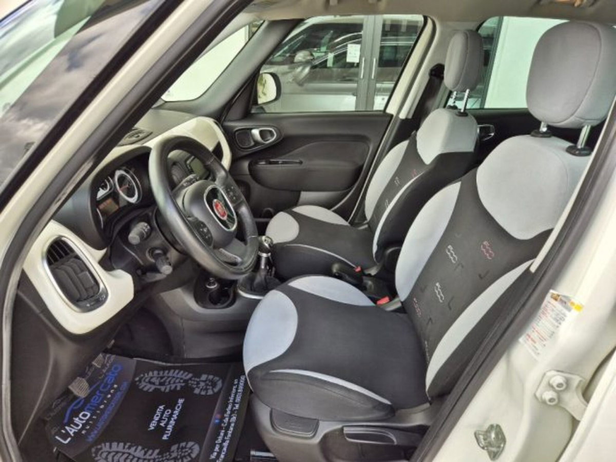 Fiat 500L Living 1.6 Multijet 105 CV Lounge (6)
